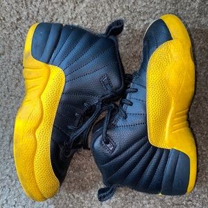 Air Jordan 12 Retro University Gold
